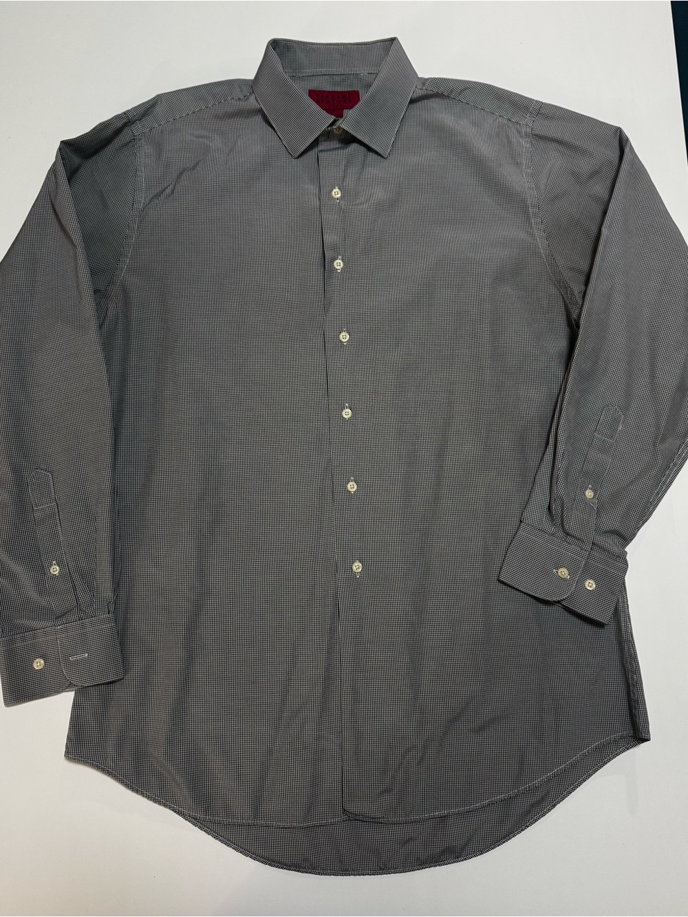 Bergamo Men's shirt with a small black-and-white check pattern, 16-16,5 34/35